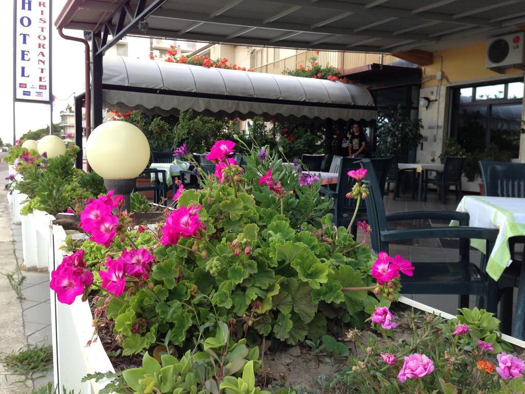 Hotel Ristorante Stellato Trebisacce Εξωτερικό φωτογραφία